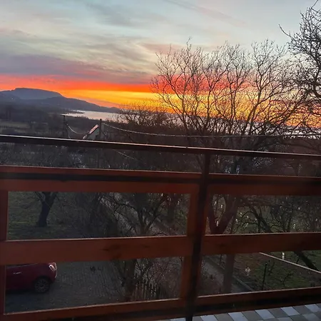 Проживание в семье Balaton Newhill - Panorama View